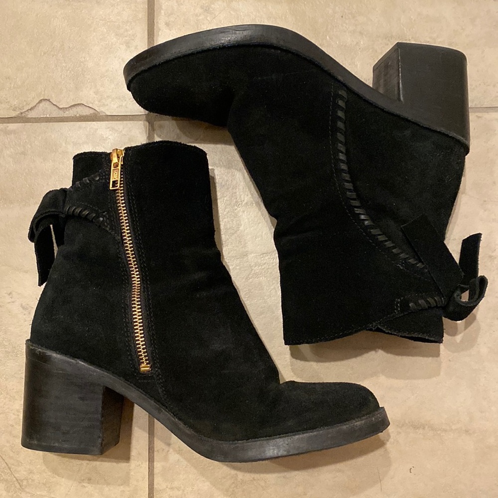 Suede Ugg booties women’s 8